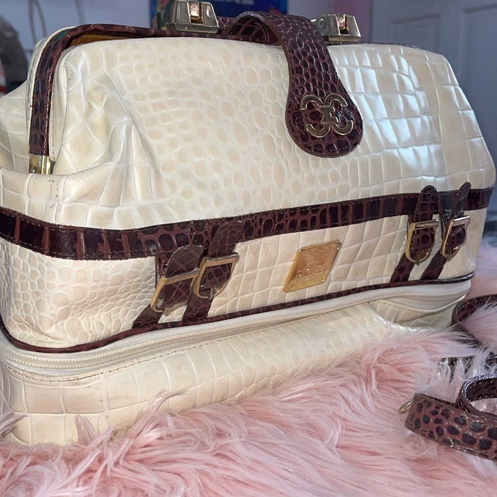 Sigma vintage purse
